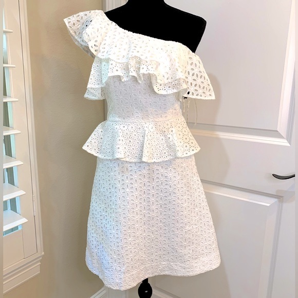 Lilly Pulitzer Dresses & Skirts - Lilly Pulitzer Josey Eyelet One Shoulder White Dress Size 00